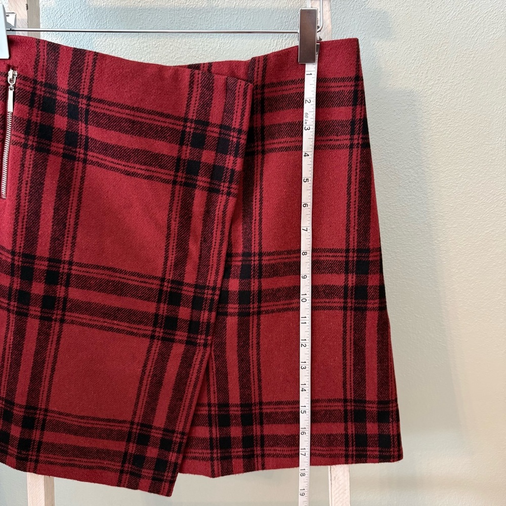 British Khaki Tartan Plaid Red and Black Women's Mini Skirt Size 4 - Picture 4 of 9